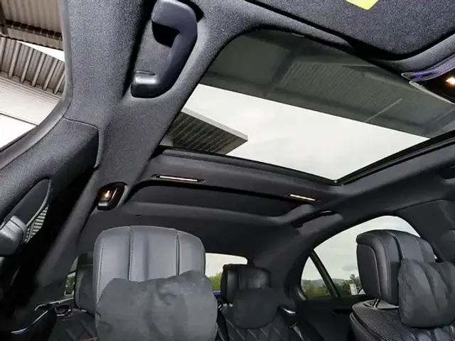 Mercedes-Benz S 400
