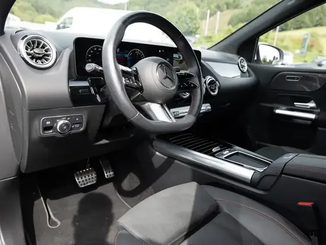 Mercedes-Benz B 250