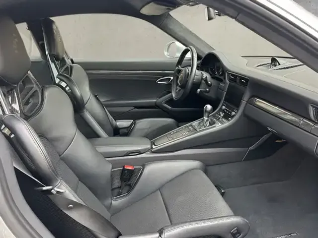 Porsche 991