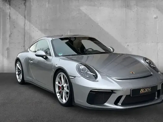 Porsche 991