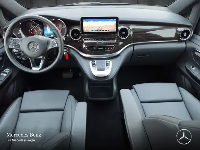 Mercedes-Benz EQV 300