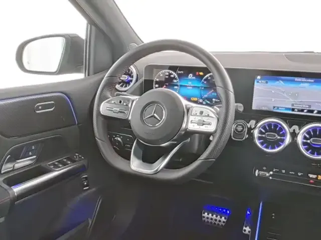 Mercedes-Benz B 250