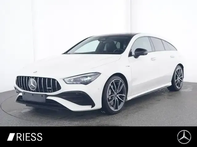 Mercedes-Benz CLA 35 AMG