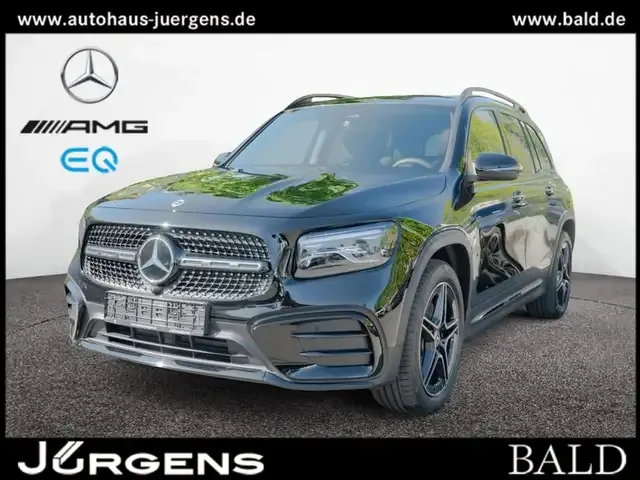 Mercedes-Benz GLB 220