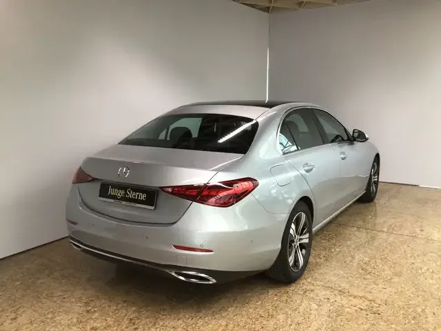 Mercedes-Benz C 200