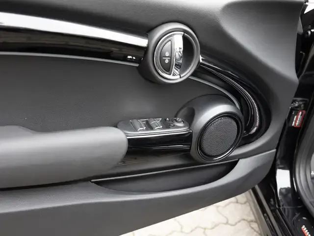 MINI John Cooper Works Cabrio