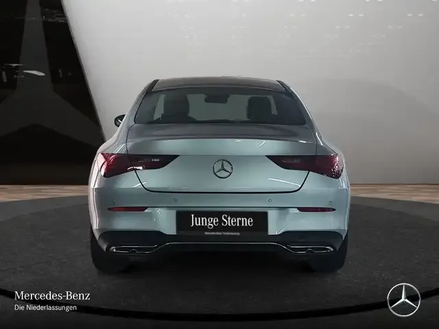 Mercedes-Benz CLA 180