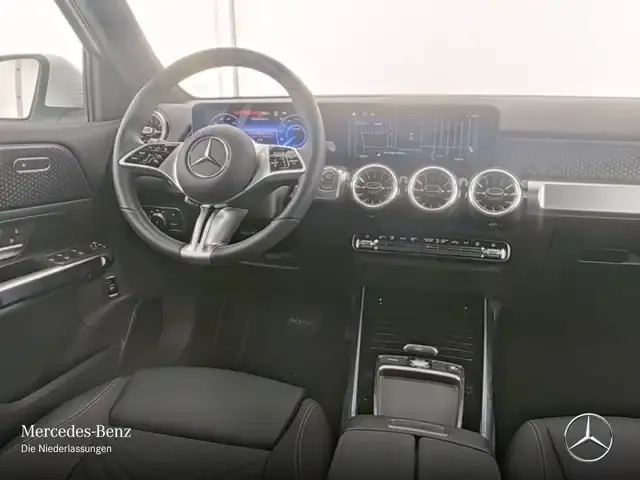 Mercedes-Benz EQB 250