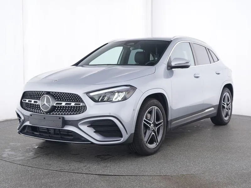 Mercedes-Benz GLA 200