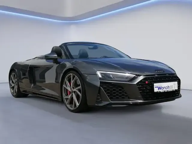 Audi R8