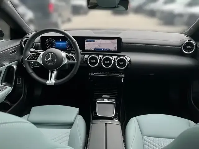 Mercedes-Benz CLA 180