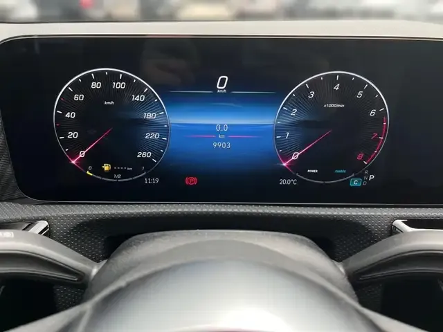 Mercedes-Benz CLA 180