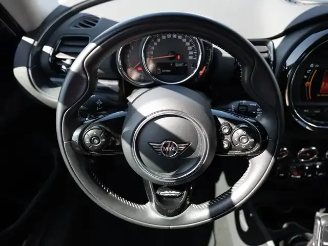 MINI Cooper Clubman