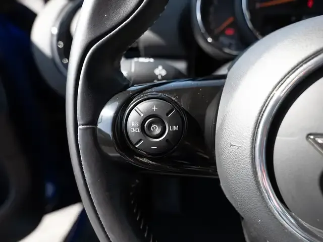MINI Cooper Clubman