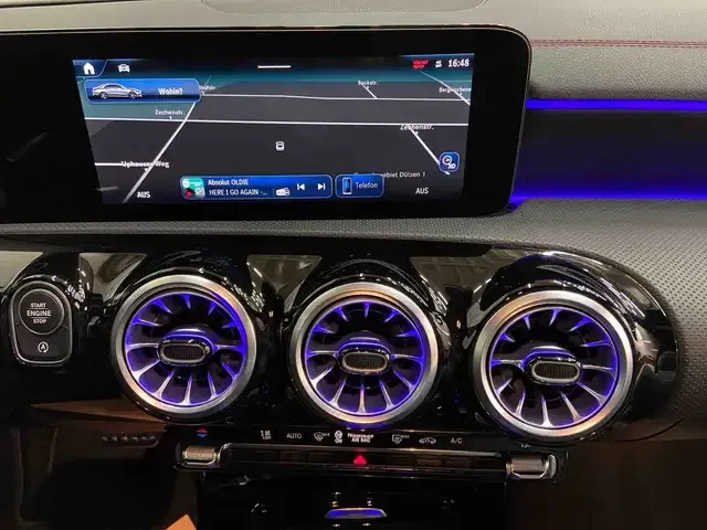 Mercedes-Benz CLA 200