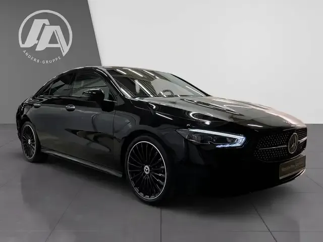 Mercedes-Benz CLA 200