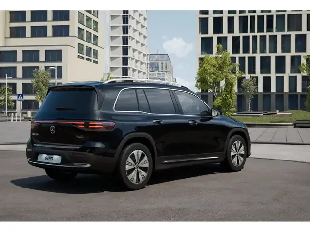Mercedes-Benz EQB 300