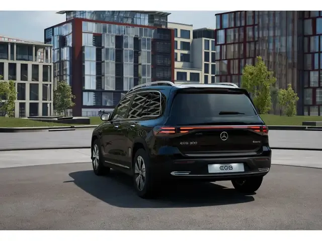 Mercedes-Benz EQB 300