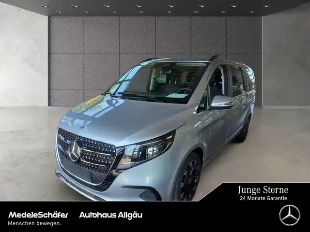 Mercedes-Benz V 250