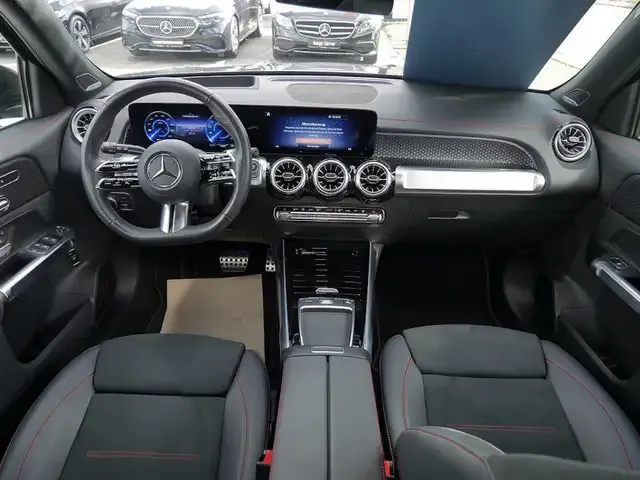 Mercedes-Benz EQB 300