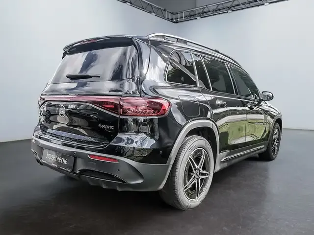 Mercedes-Benz EQB 300