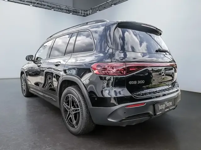 Mercedes-Benz EQB 300