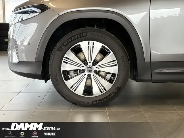 Mercedes-Benz EQB 350