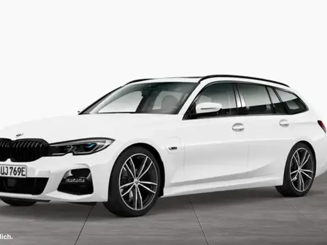 BMW 330