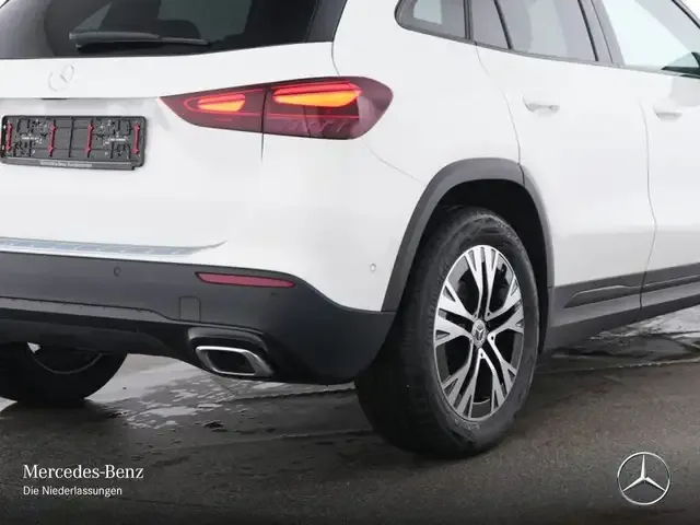 Mercedes-Benz GLA 180
