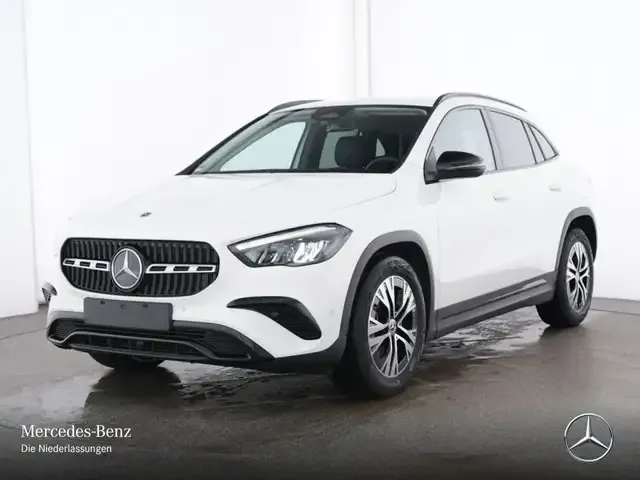 Mercedes-Benz GLA 180