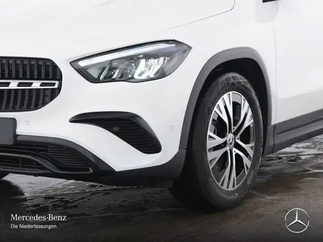 Mercedes-Benz GLA 180
