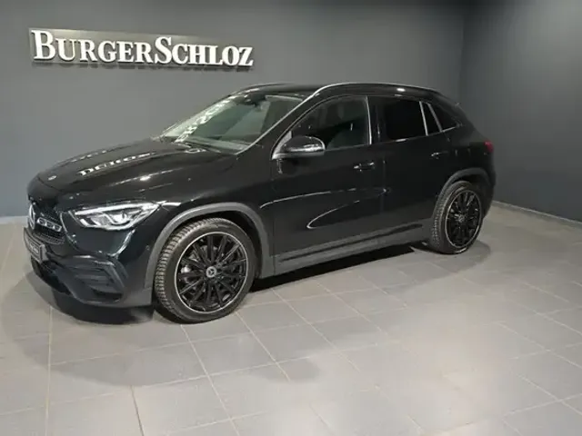 Mercedes-Benz GLA 200