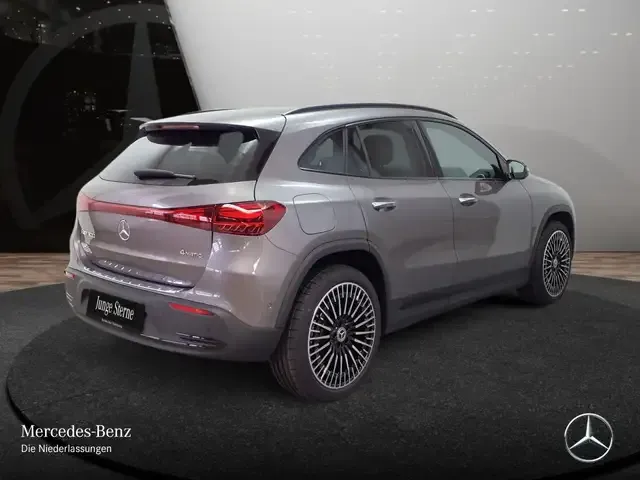 Mercedes-Benz EQA 300