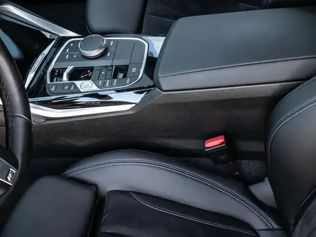 BMW 240