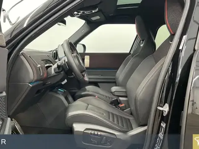 MINI John Cooper Works Countryman