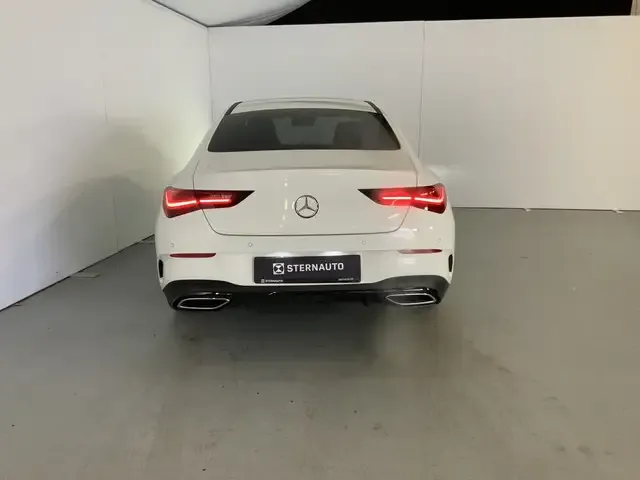 Mercedes-Benz CLA 200