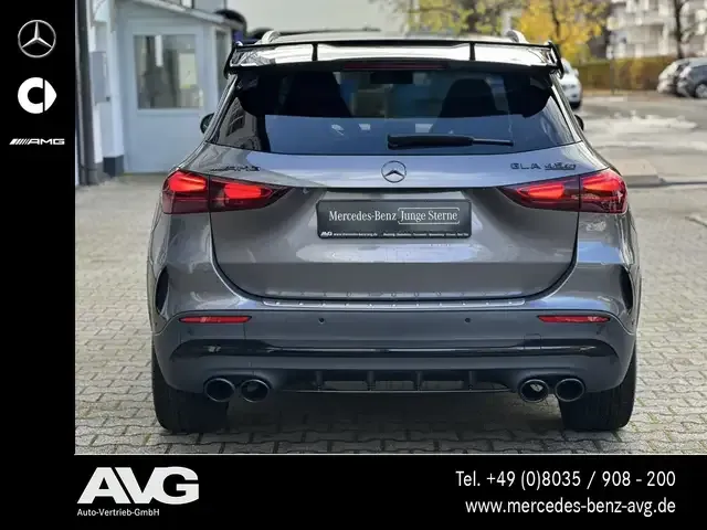 Mercedes-Benz GLA 45 AMG