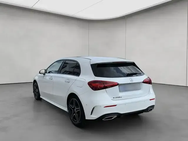 Mercedes-Benz A 200