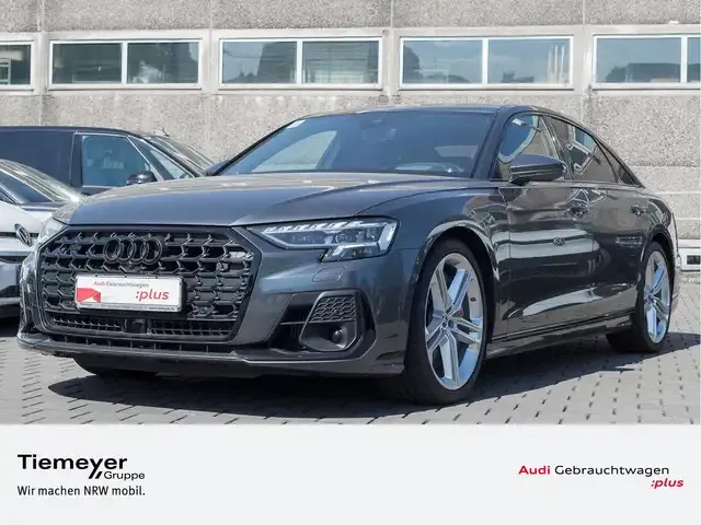 Audi S8