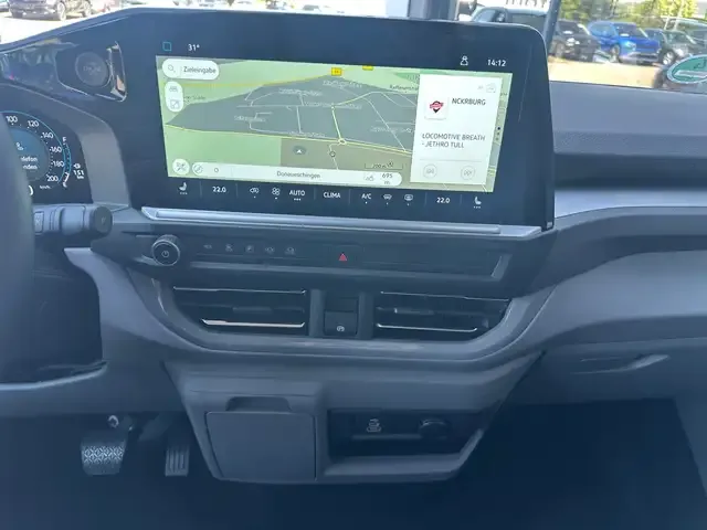 Volkswagen T7 Caravelle