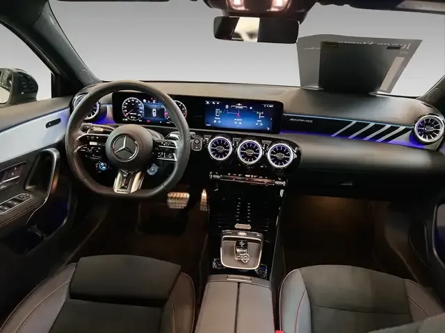 Mercedes-Benz A 35 AMG