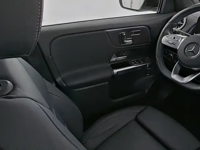 Mercedes-Benz EQB 350