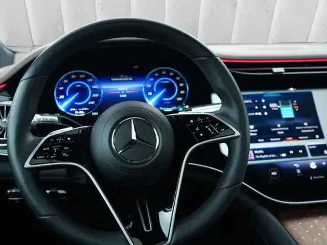 Mercedes-Benz EQS SUV