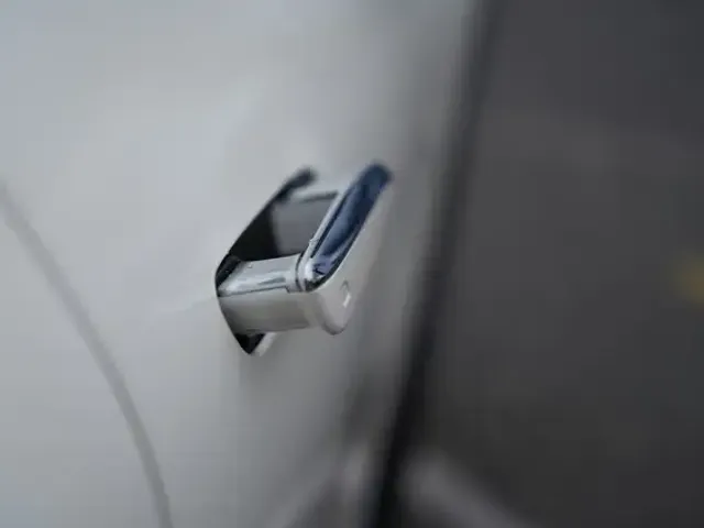 Mercedes-Benz EQS SUV