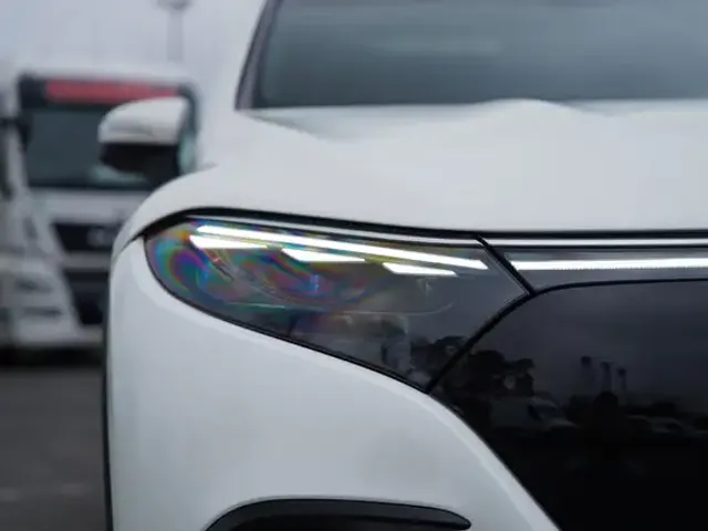 Mercedes-Benz EQS SUV