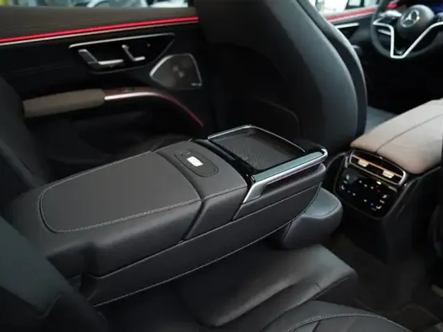 Mercedes-Benz EQS SUV