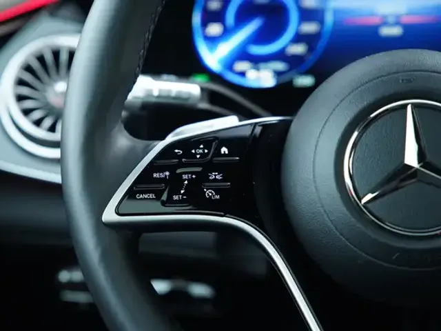 Mercedes-Benz EQS SUV