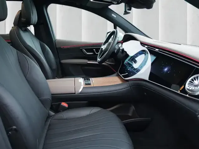 Mercedes-Benz EQS SUV