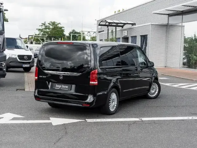 Mercedes-Benz EQV 300