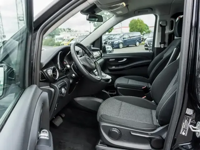 Mercedes-Benz EQV 300